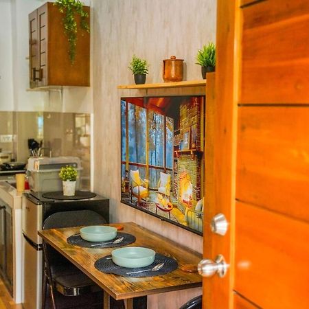 Cozy Loftbed Netflx Wi-Fi Ligao Natl Rd With Parking Rm 304 2F Apartment Exterior photo