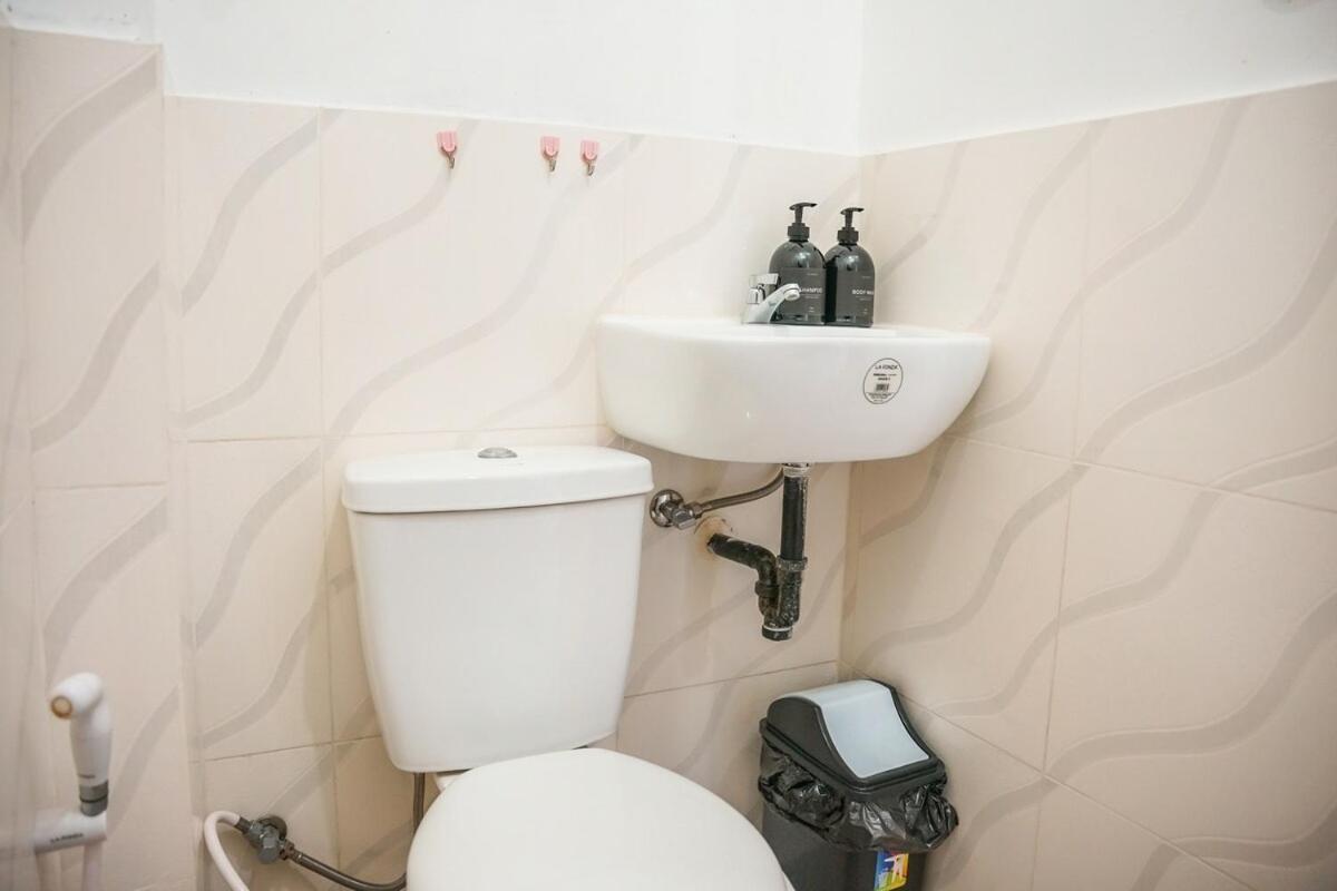 Cozy Loftbed Netflx Wi-Fi Ligao Natl Rd With Parking Rm 304 2F Apartment Exterior photo