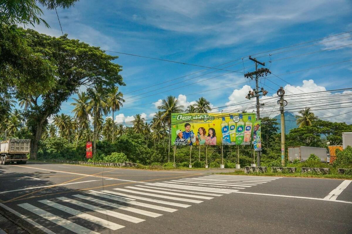 Cozy Loftbed Netflx Wi-Fi Ligao Natl Rd With Parking Rm 304 2F Apartment Exterior photo