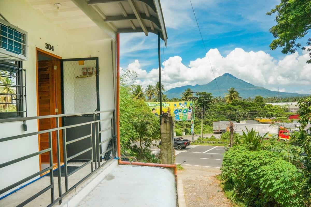 Cozy Loftbed Netflx Wi-Fi Ligao Natl Rd With Parking Rm 304 2F Apartment Exterior photo