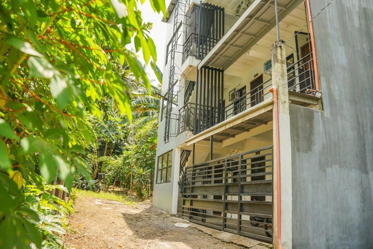 Cozy Loftbed Netflx Wi-Fi Ligao Natl Rd With Parking Rm 304 2F Apartment Exterior photo