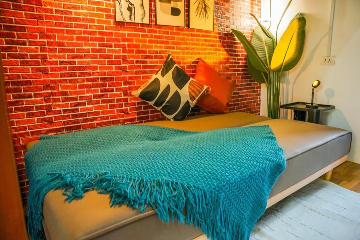 Cozy Loftbed Netflx Wi-Fi Ligao Natl Rd With Parking Rm 304 2F Apartment Exterior photo