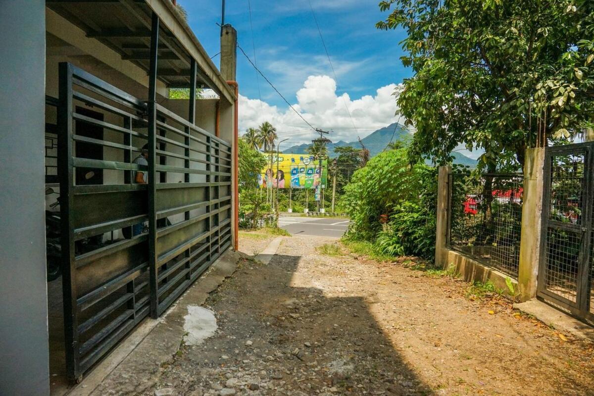 Cozy Loftbed Netflx Wi-Fi Ligao Natl Rd With Parking Rm 304 2F Apartment Exterior photo