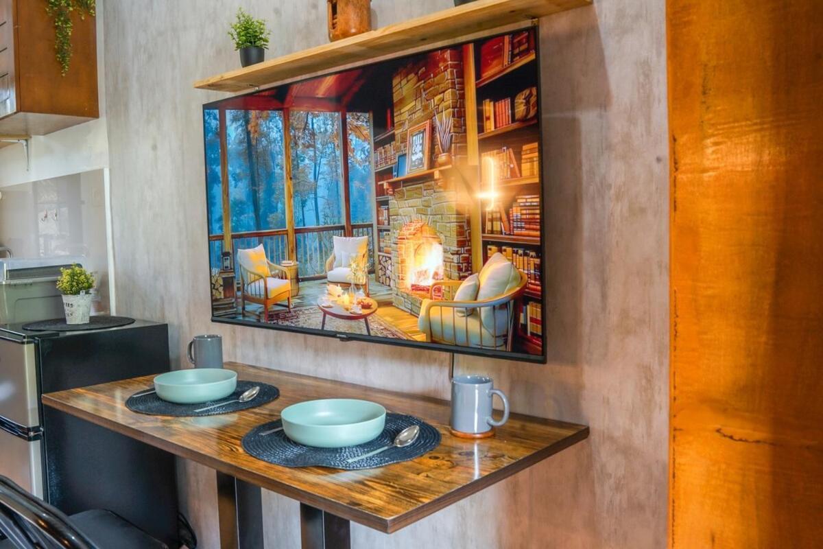 Cozy Loftbed Netflx Wi-Fi Ligao Natl Rd With Parking Rm 304 2F Apartment Exterior photo