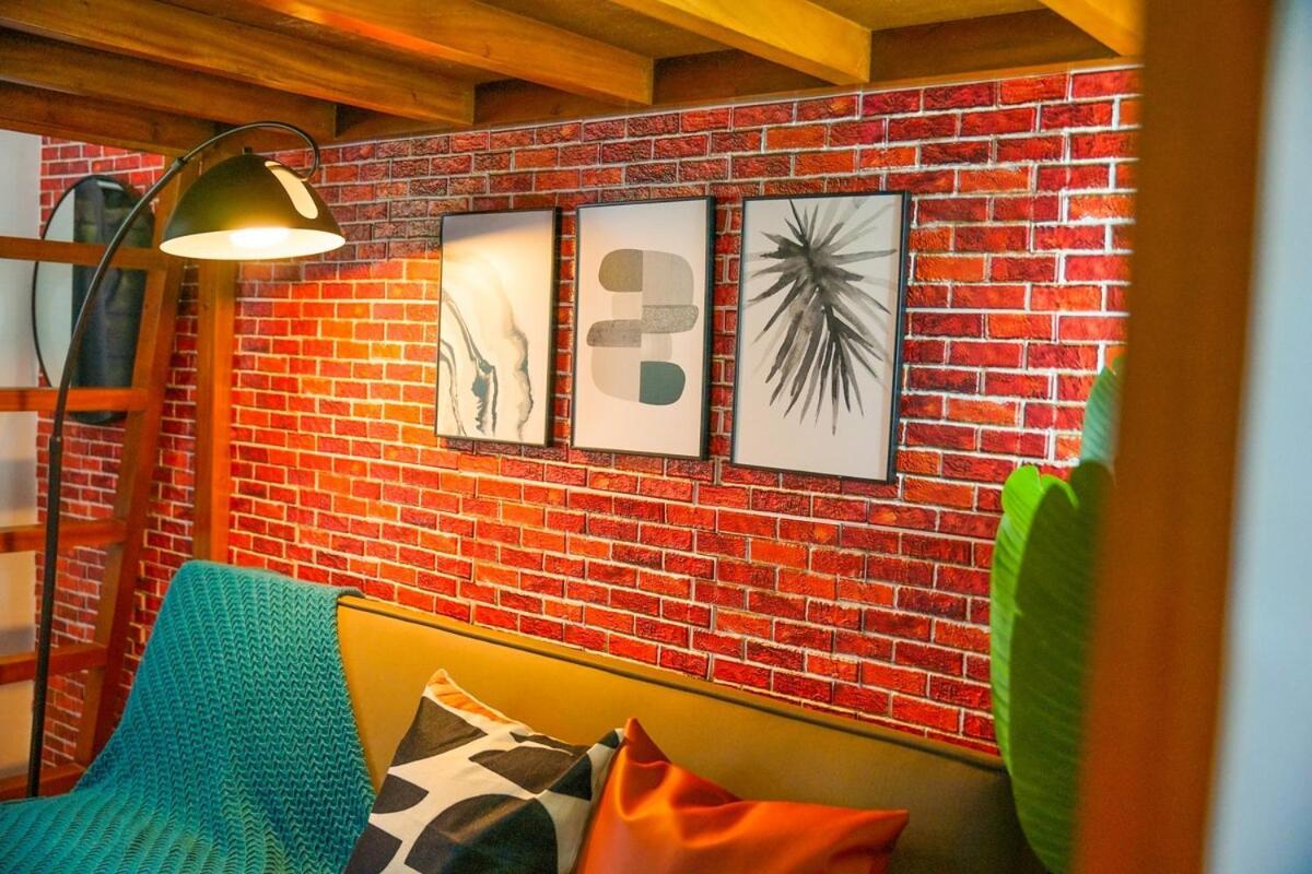 Cozy Loftbed Netflx Wi-Fi Ligao Natl Rd With Parking Rm 304 2F Apartment Exterior photo